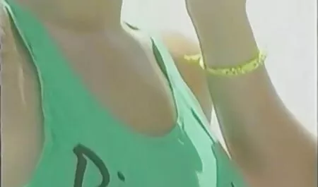 Các nhân viên cảnh sát bị còng tay Sadie Đen của con phim gay sex nhật bản búp bê và một cô gái