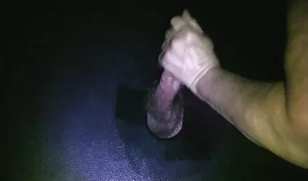 Tình sex gay nhật bản dục của một con điếm trong đồng phục với một cậu bé không hoạt động trong một sững sờ
