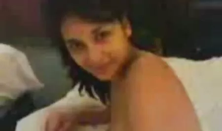 Các chó có một lát vani cầm trên phim sex đồng tính nam nhật bản khuôn mặt của cô