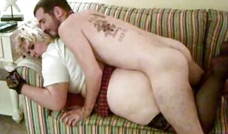 Đánh rắm một cô sex gay nhật bản gái trong một nhà kho