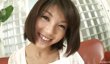 Tóc xoăn Kerry Louise thức dậy set gay nhat ban và treo mình từ một người hâm mộ lớn