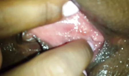 Các trả tiền cho bức tranh đã quan hệ sex gay nhật với một nghệ sĩ.