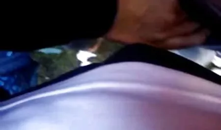 Một kẻ ngốc ngụy trang như một chú thỏ Phục sinh thang máy các lỗ của sex gay nhat ban vietsub tóc hồng Luna Sao