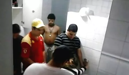 May mắn, con trai Tự mình sex gay nhật bản vietsub trong một mùi nhà vệ sinh