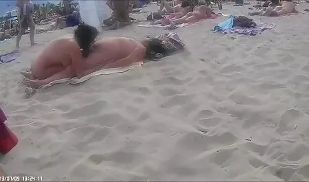 Trưởng xet gay nhat ban thành được vào phòng làm việc của hai con đực