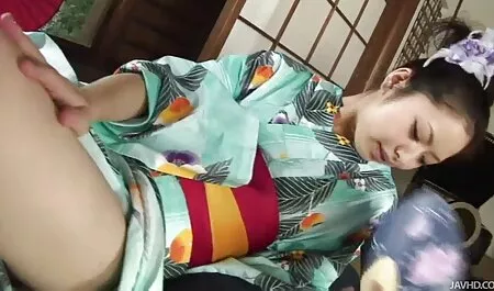 Scarlett, cô gái trong tiệm phim set gay nhat ban